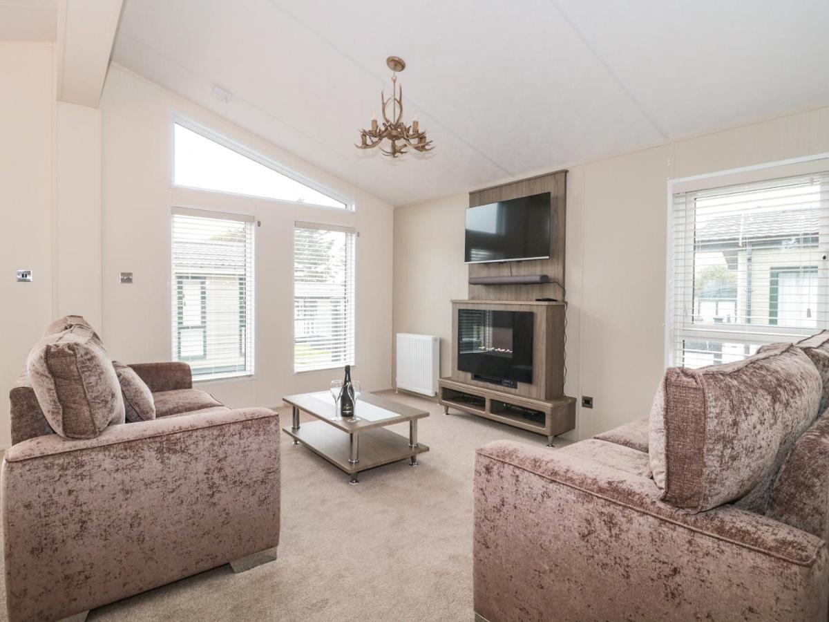Amethyst Lodge Lymington Buitenkant foto