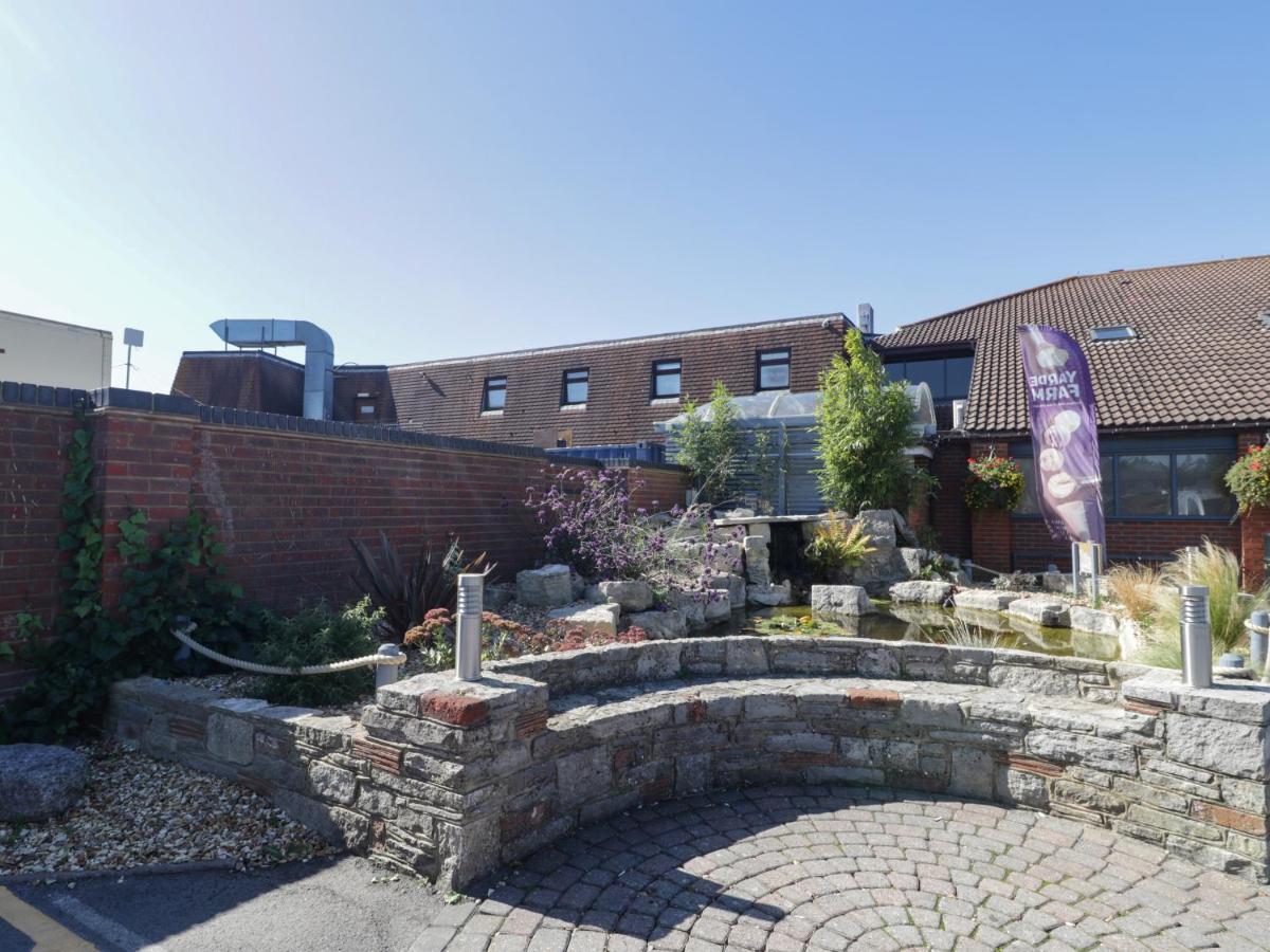 Amethyst Lodge Lymington Buitenkant foto