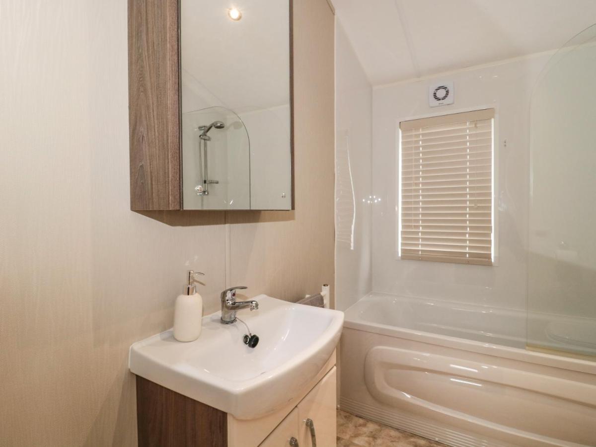 Amethyst Lodge Lymington Buitenkant foto