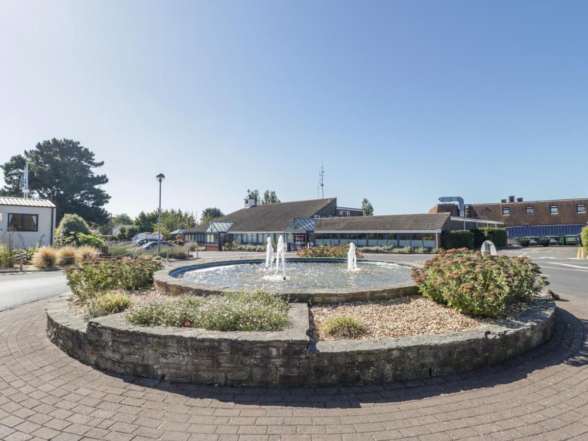 Amethyst Lodge Lymington Buitenkant foto